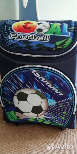 Рюкзак школьный