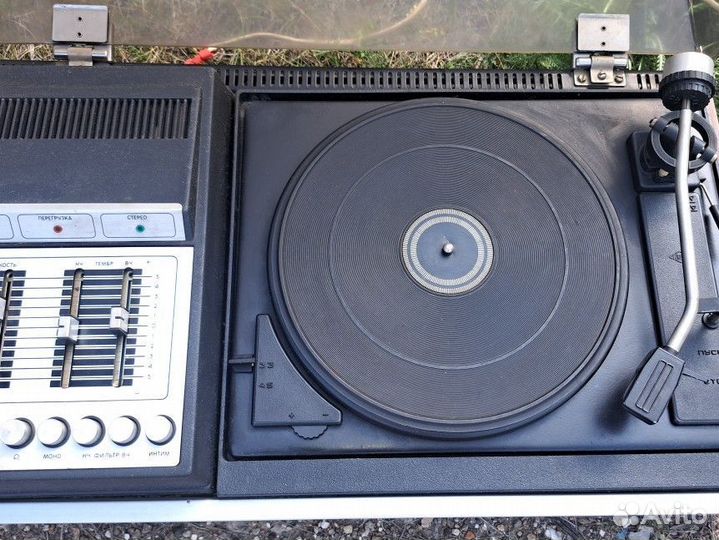 Проигрыватель винила melodija 103B stereo