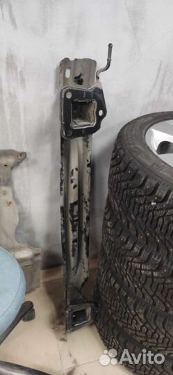 Усилитель заднего бампера бмв Х1