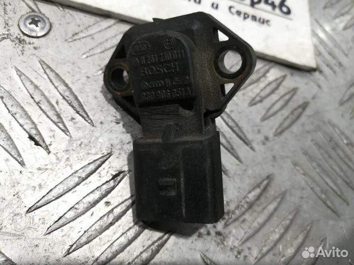 Датчик абсолютного давления VAG 030906051A