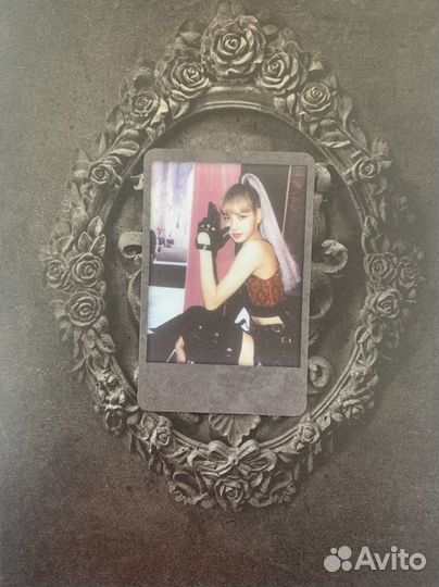 Официальная карта lisa blackpink