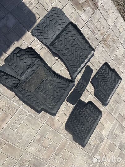 Автомобильные коврики резиновые Subaru Forester SH