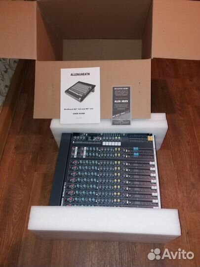 Микшерный пульт Профессиональный - Allen&Heath WZ4