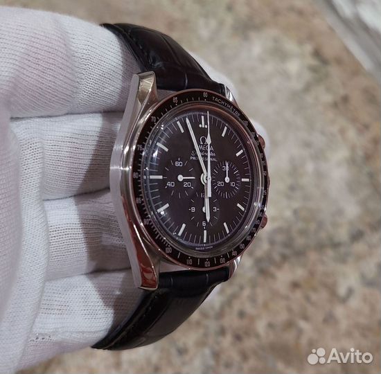 Часы Omega Speedmaster Moonwatch Professional