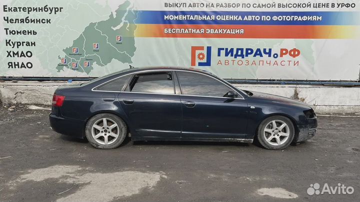 Радиатор масляный Audi A6 (С6) 06E117021G