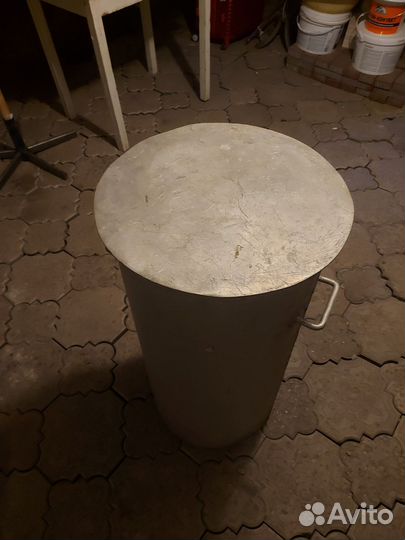 Алюмиевый бак