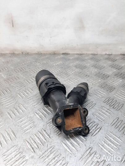 Фланец (тройник) системы охлаждения Bmw X5