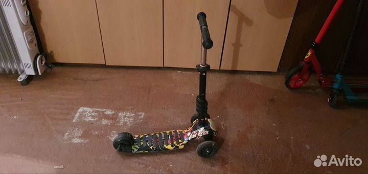 Продам детский самокат