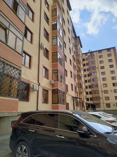 3-к. квартира, 78 м², 1/10 эт.
