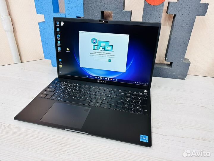 Новый мощный Ноутбук