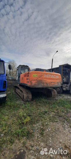 Гусеничный экскаватор Hitachi ZX330, 2006
