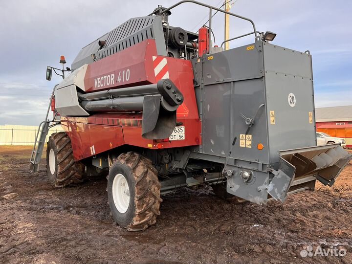 Комбайн Ростсельмаш Vector 410, 2012