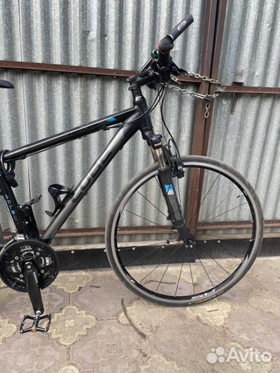 Велосипед cube гибрид