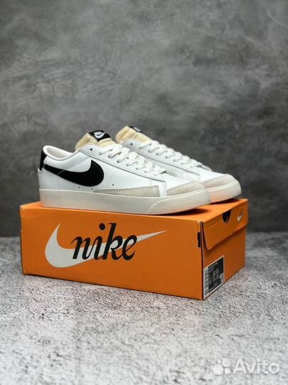 Nike Blazer Low 77 Blanc Noir