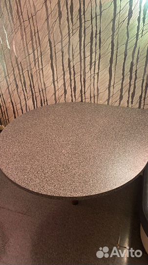 Стол с диванчиком