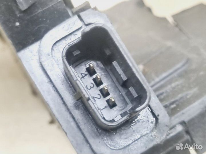 Замок двери передней левой Renault Fluence/Fluence Z.E