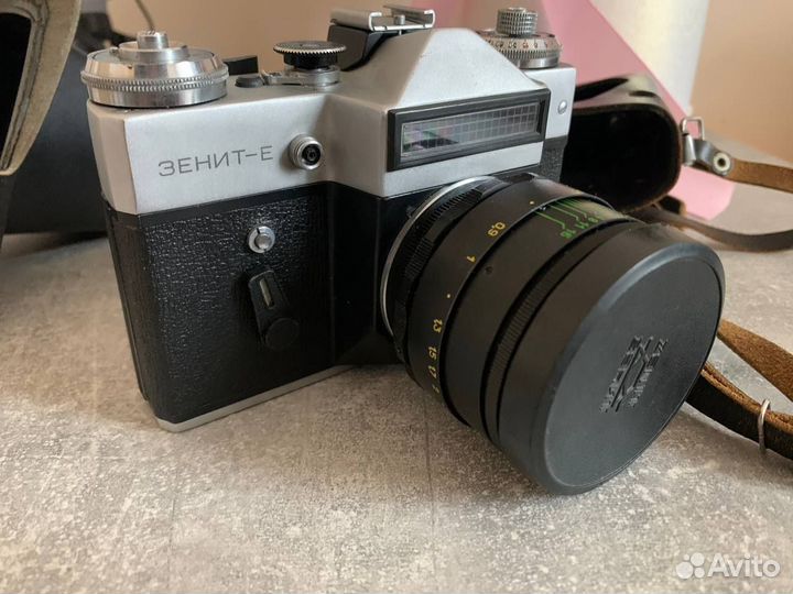 Пленочный фотоаппарат зенит е