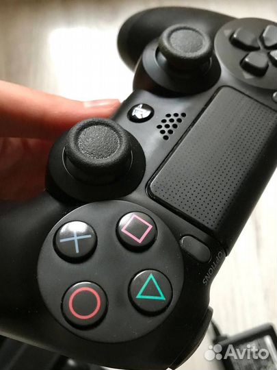 Геймпад Sony DualShock 4 v2 CUH-ZCT2E