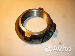 Гайка оси балансира на кронштейн со стяжкой маз