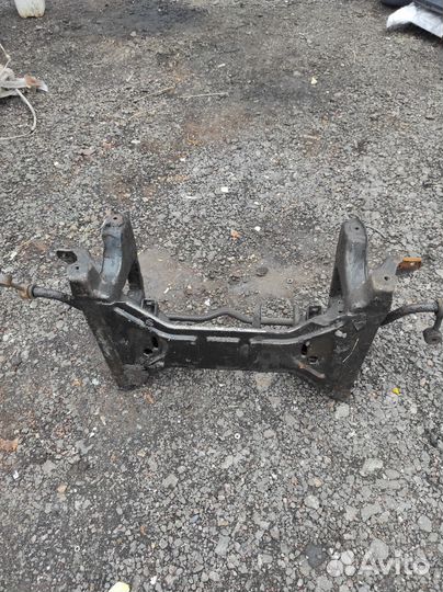 Подрамник передний Volkswagen Transporter T4