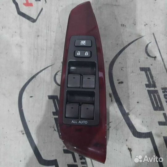 Блок управления С\П lexus LS460 LS600H LX570 USF40 USF41 USF45 UVF45 UVF46 передний правый 840405013