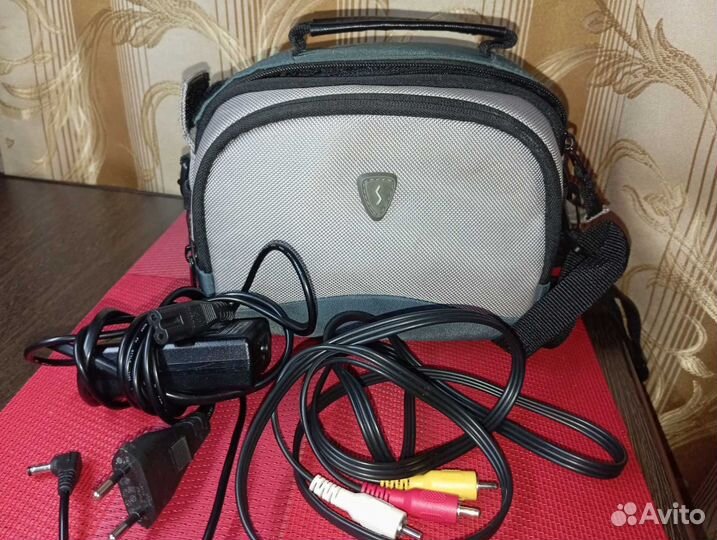 Видеокамера Panasonic SDR-H85