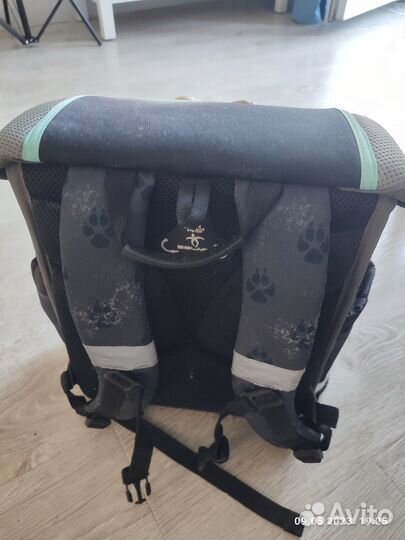 Школьный рюкзак