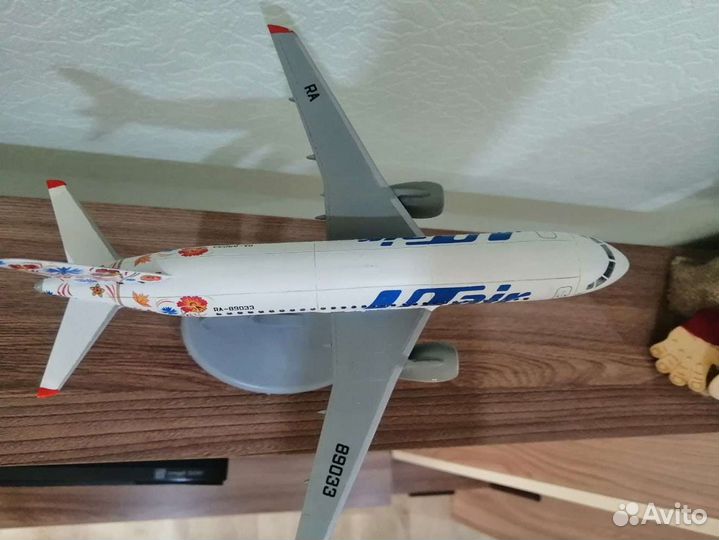 Модель Суперджет-100 1/144