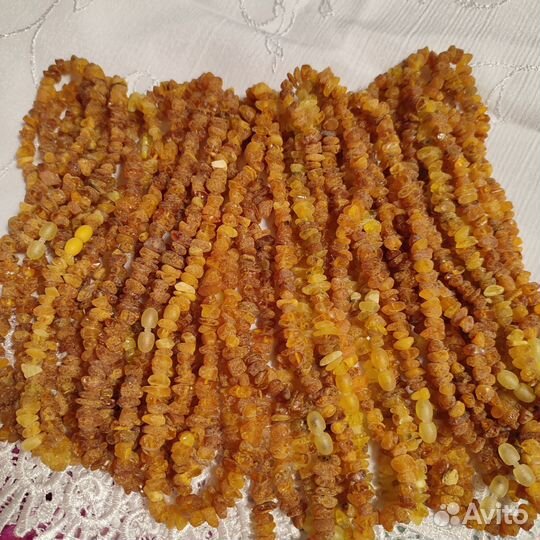 Лечебные бусы из не обработанного Янтаря