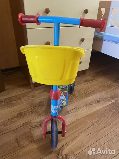 Самокат трехколёсный с корзинкой