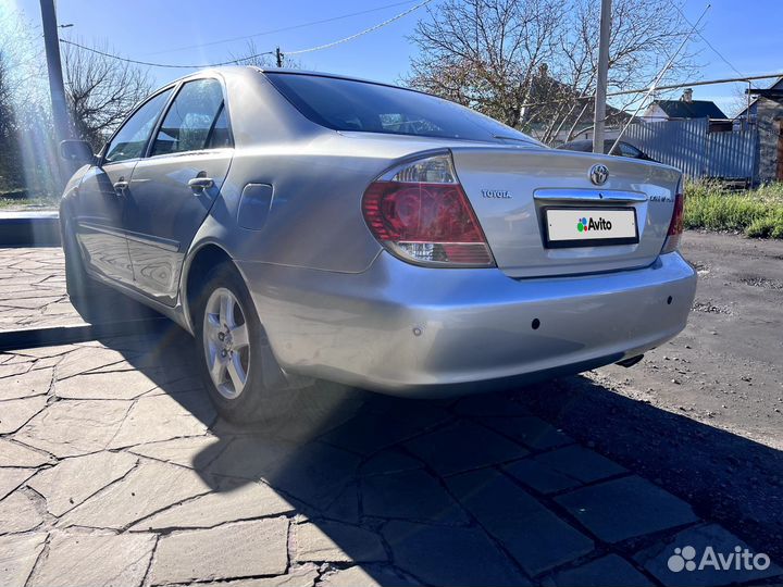 Toyota Camry 2.4 AT, 2004, 359 378 км