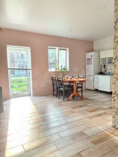 Дом 190 м² на участке 12 сот.