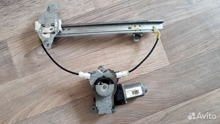 Стеклоподъемник задний правый Nissan Qashqai 1 J10