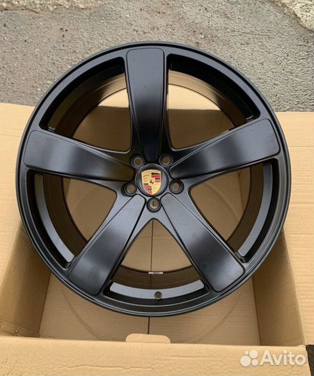 Колесные диск r21 на porsche
