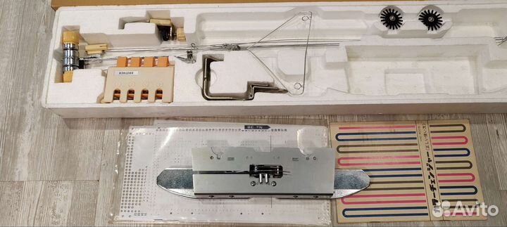 Сменщик цветов четырёхцветник Brohter khc 800