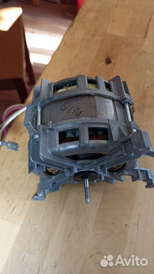 Продаётся электродвигатель переменного тока 220 В