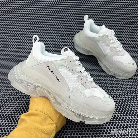 Кроссовки balenciaga triple s