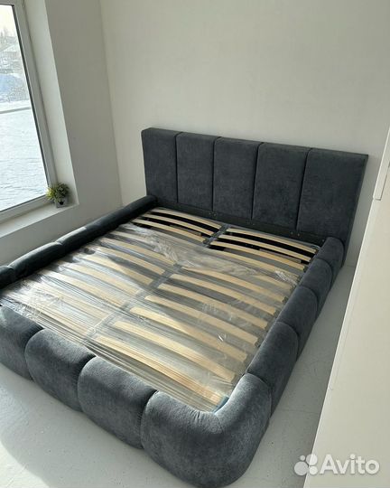 Двуспальная кровать IKEA