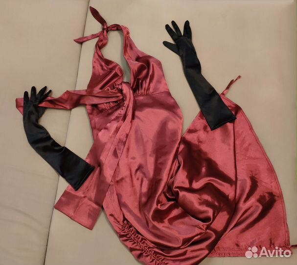 Вечернее платье в пол 42