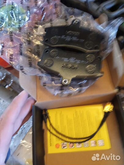 Тормозные колодки передние на ваз калина,приора