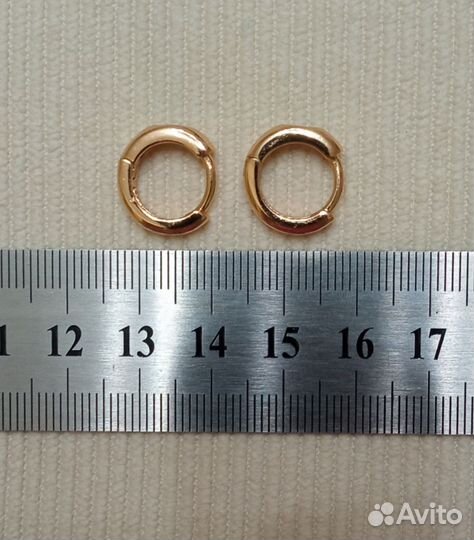 Серьги бижутерия