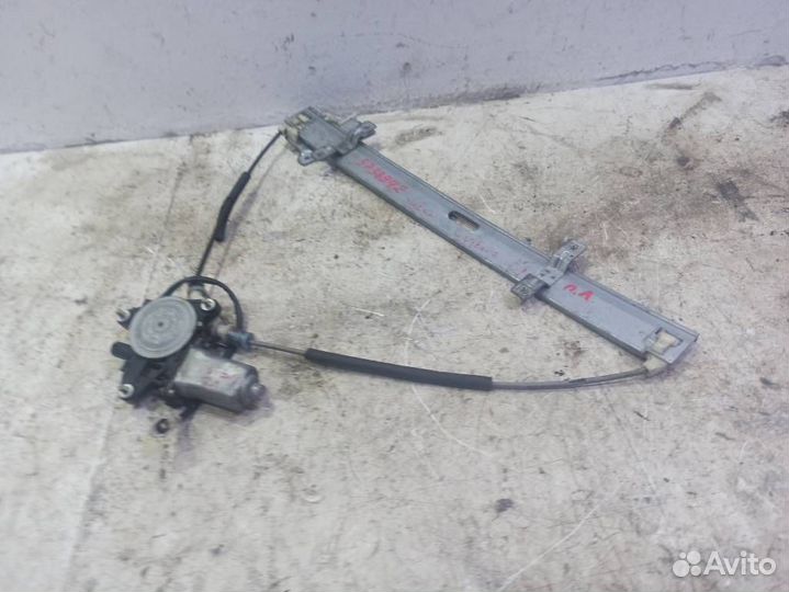 Стеклоподъемник электрический передний левый 83402