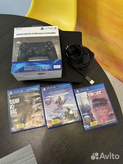 Sony PlayStation 4 Slim 1 TB