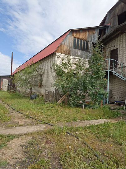 Дом 202 м² на участке 28,8 сот.