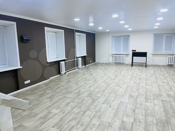 Офис, 60 м² с мокрой точкой