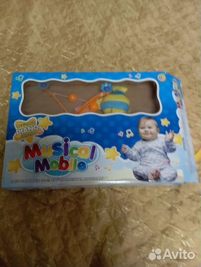 Мобиль музыкальный на детскую кроватку