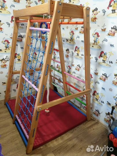 Детский спортивный уголок