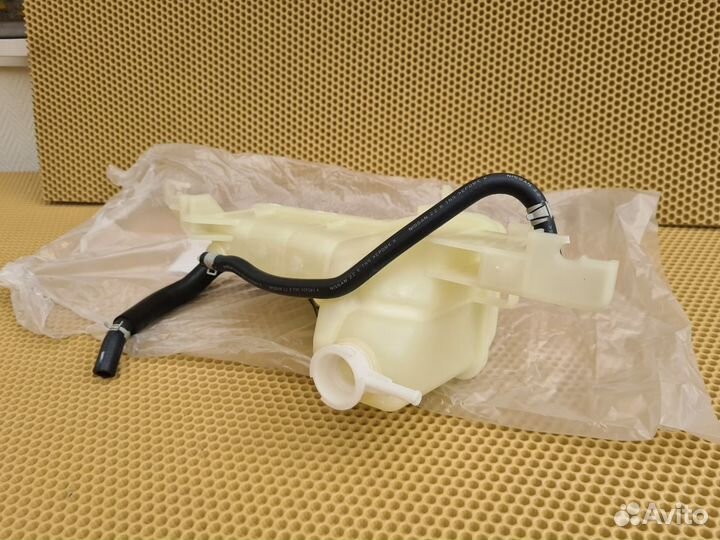 Бачок расширительный передний Infiniti Fx Qx70 S51