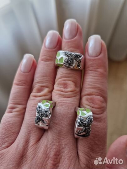 Серебряный комплект кольцо и серьги