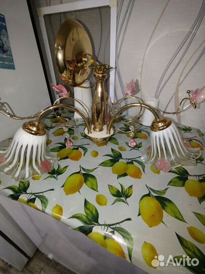 Люстра потолочная бу